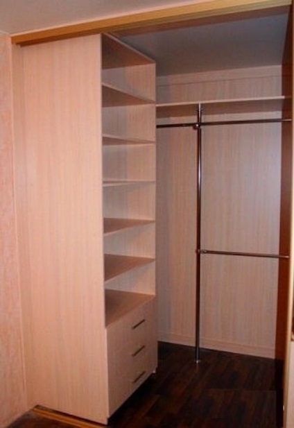 Designul funcțional al unui dulap mic in apartament (proiecta un mic cămară în apartament) Designul funcțional al unui dulap mic in apartament