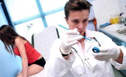 Herpes pe buze cum ar fi transmise de la om la om (buze) Herpes pe buze cum ar fi transmise de la persoană la persoană