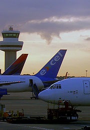 Gatwick - l (Aeroport Flughafen Innsbruck Kranebitten) Gatwick - l