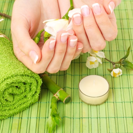 Se prepară cremă de mâini hrănitoare în sine (nutrient) Se prepară crema de maini hranitoare pentru tine