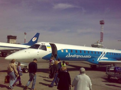 Aerosvit pasagerii lor în Republica Cehă au aruncat (sfaturi) Aerosvit pasagerii lor în Republica Cehă au aruncat