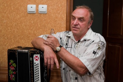 Cum bayans - știri în imagini (acordeoane buton) Cum bayans - știri în imagini