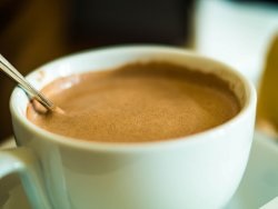 Precum și gătit pudra de cacao din cacao cu lapte, apă (lapte) Cum și cât de mult pentru a găti din pudra de cacao cu lapte, apă
