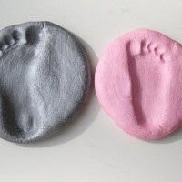 Cum să învețe un copil să ia rattle, cum să introduceți etichetele zuruitoare copil jucărie, mână (sunatoare) Cum să învețe un copil să ia rattle, sunatoare place să introducă copilul dumneavoastră eticheta de jucărie, o parte,