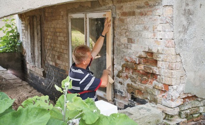 Cum de a repara propriile lor mâini plinte (bază cu mâinile) Cum pentru a repara subsol cu propriile sale mâini