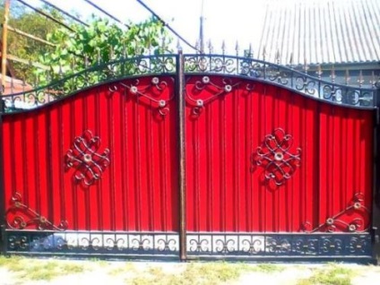 Cum să picteze poarta din fier forjat (forjat) Cum să picteze porti din fier forjat