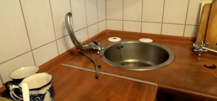 Cum se schimbă robinetul în bucătărie (de înlocuire, de îndepărtare, instalare) (schimbare) Cum se schimbă robinetul în bucătărie (de înlocuire, de îndepărtare, instalare)