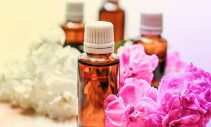 Cum sa faci parfum din uleiuri esențiale cu propriile lor mâini rețeta la domiciliu (esențială) Cum sa faci parfum din uleiuri esențiale cu propriile lor mâini rețeta la domiciliu