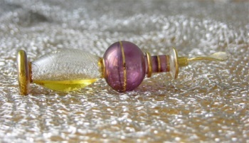 Cum sa faci parfum la domiciliu - Lady strălucească! (Parfum) Cum sa faci parfum la domiciliu - Lady strălucească!