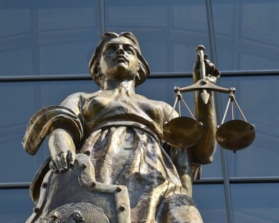 Reparații capitale - decizia sudaRumyniyarazreshil Supreme dacă el proprietarilor pentru ca aceasta să nu plătească (reparații) Reparații capitale - indiferent dacă este vorba de o decizie a proprietarilor Supreme sudaRumyniyarazreshil nu plătesc pentru ea