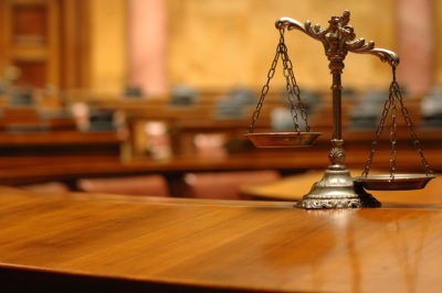 Reparații capitale - decizia sudaRumyniyarazreshil Supreme dacă el proprietarilor pentru ca aceasta să nu plătească (instanță) Reparații capitale - indiferent dacă este vorba de o decizie a proprietarilor Supreme sudaRumyniyarazreshil nu plătesc pentru ea