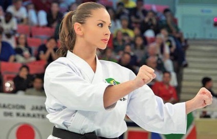 fete de karate cel mai frumos karate fata (karate) fete de karate cea mai frumoasa fata de karate