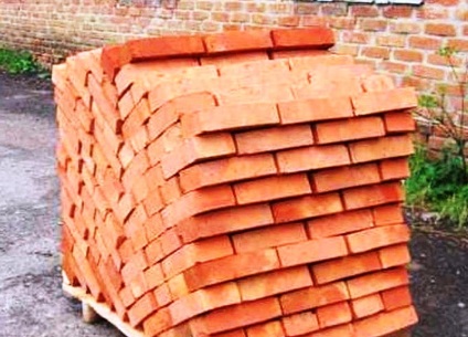 Tipuri de cărămidă roșie, utilizarea, caracteristicile (proprietățile de rosu caracteristici eflorescențe caramida Matlasate film foto) Tipuri de cărămidă roșie, caracteristici de aplicare