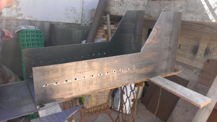 BBQ pe picioare cu elementele de forjare propriile lor mâini DIY (BBQ) BBQ pe picioare cu elementele de forjare propriile lor mâini, o faci singur