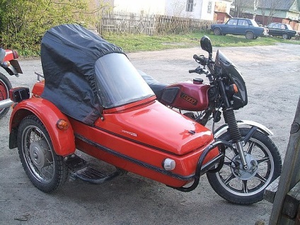 Motociclete - IZ Jupiter 5 Prezentare generală