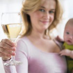 Fie că este posibil san mama kiwi care alăptează hrănire (posibil) Pot kiwi care alăptează mama alăptează
