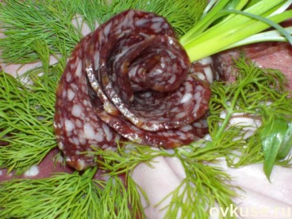 Tăierea pe masa festivă (carne, brânză) - rețete simple (de masă) Tăierea pe masa festivă (carne, brânză) - rețete simple,
