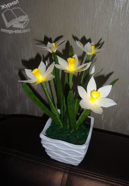 Narcisele, hârtie, flori de hârtie de cristal (hârtie) Narcise, hârtie, flori de hârtie realizate din cristal