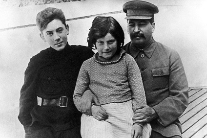 Nevozvraschenka Alliluyeva“(Istoria URSS) Nevozvraschenka „Alliluyeva