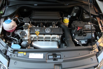 Noul sedan Volkswagen Polo pentru oameni (polo) Noul sedan Volkswagen Polo pentru oameni