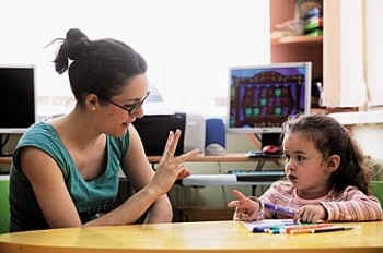Nanny-guvernantă cum să o găsească și că ea ar trebui să știe (găsi) Nanny-guvernantă cum să o găsească, și că ea are nevoie să știe