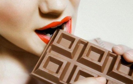 De ce dinti doare de la dulce (dulce) De ce dintii doare de dulce