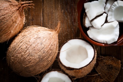 Folosirea uleiului de nucă de cocos, dacă este înghițit (revista pentru femei) Utilizați ulei de nucă de cocos în caz de înghițire