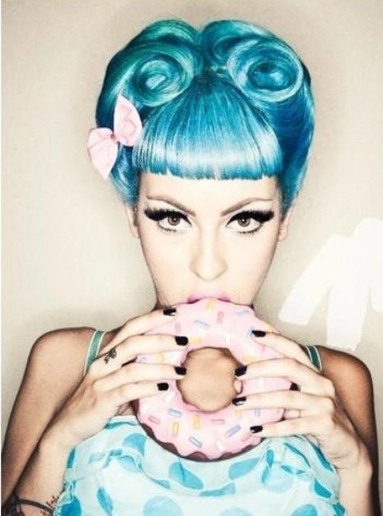 Hairstyle pin-up (PIN up) 105 Fotografii (coafuri) Hairstyle pin-up (PIN up) 105 fotografii