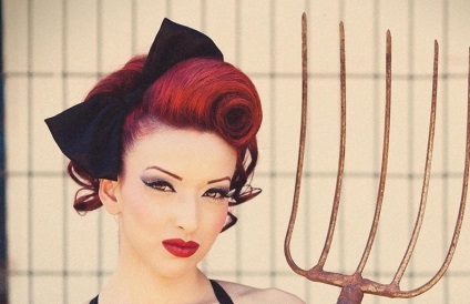 Hairstyle pin-up (PIN up) 105 Fotografii (coafuri) Hairstyle pin-up (PIN up) 105 fotografii