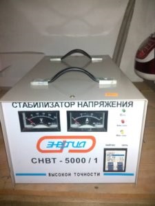 Reparatii pe mâini de energie VRM (ei) Reparații pe regulator de tensiune mâinile lor de putere