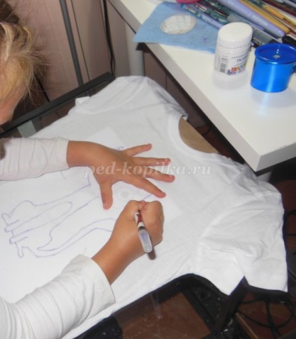 Pictura de pe tricouri cu mâinile lor (pictură) Pictura de pe tricouri cu mâinile lor