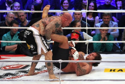 România, Japonia, sau strada, unde ufc lupta va fi Aleksander Emelianenko - articole - sportul sovietic (să fie) România, Japonia, sau strada, unde ufc lupta va fi Aleksander Emelianenko - Articole - Sport sovietic