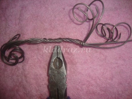 Rose din metal cu mâinile lor (pas cu pas) Metal a crescut cu mâinile