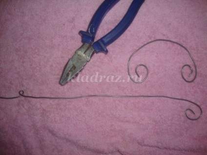 Rose din metal cu mâinile lor (pas cu pas) Metal a crescut cu mâinile
