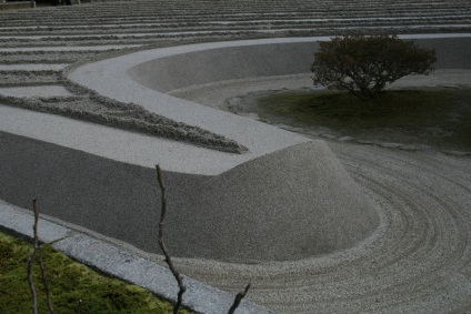 Ginkakudzi Temple Garden (Silver Pavilion) în Kyoto, arhitectura peisajului și clădiri verzi