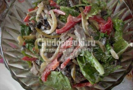 Salata cu castraveți și ciuperci (o salata cu rețete castraveți și ciuperci) Salata cu castraveți și ciuperci