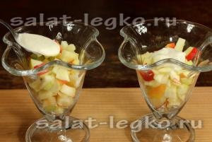 Salata „Waldorf“ cu reteta de pui (pui) Salata „Waldorf“, cu reteta de pui