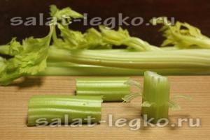 Salata „Waldorf“ cu reteta de pui (reteta) Salata „Waldorf“, cu reteta de pui