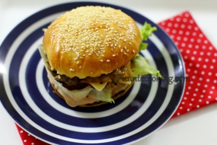 Cele mai delicioase chifle pentru hamburgeri, picantecooking (hamburgeri) Cele mai delicioase chifle pentru hamburgeri, picantecooking