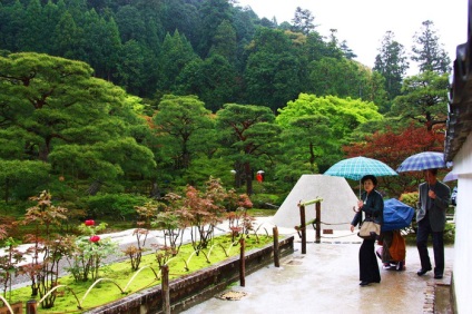 pavilion Silver Ginkakudzi (platforma Kogetsuday Kogetsudai) Silver Pavilion Ginkakudzi