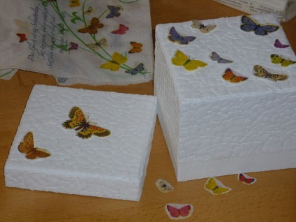 Cutii cu ou si clasa p trosni (stoarse cantitate mică) Cutii cu clasa crackle de ou și p