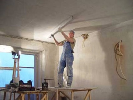 Ipsos plafon Rotband - fotografii plafoane, alinierea grilă fără balize și cum să ipsos, (aliniere) Ipsos plafon Rotband - fotografii plafoane, alinierea grilă fără balize și cum să ipsos,