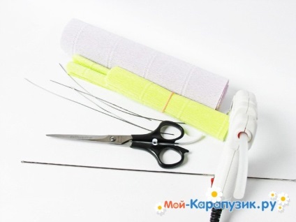 hârtie Lilac cu mâinile (hârtie) hârtie Lilac cu propriile sale mâini