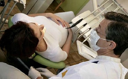 Stomatita în timpul sarcinii și de ce există decât pentru a vindeca (trata) Stomatită în timpul sarcinii apare de ce și cum să trateze