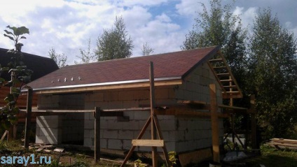 Construcții vărsat 6x4 din blocuri de spumă cu mâinile lor (hambarul) Construcții vărsat 6x4 din blocuri de spumă cu mâinile lor