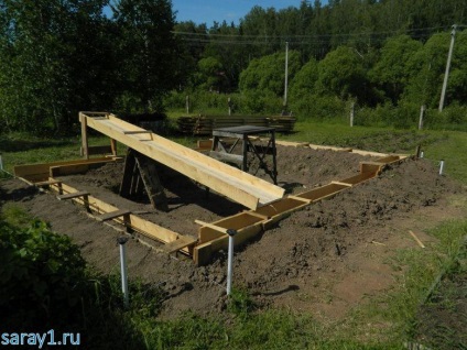 Construcții vărsat 6x4 din blocuri de spumă cu mâinile lor (hambarul) Construcții vărsat 6x4 din blocuri de spumă cu mâinile lor
