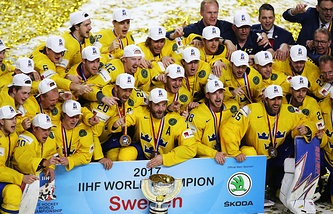 În dimineața următoare de hochei echipa națională a România a sosit la Moscova cu un bronz la Cupa Mondială - Sport (România) Devreme în dimineața următoare echipa de hochei pe gheață română a sosit la Moscova cu un bronz la Cupa Mondială - Sport