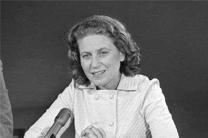 Svetlana Alliluyeva - biografie, destin, persecuție politică, emigrarea din URSS, memorii, (copii Svetlana Alliluyeva) Svetlana Alliluyeva - biografie, destin, persecuție politică, emigrarea din URSS, memorii,