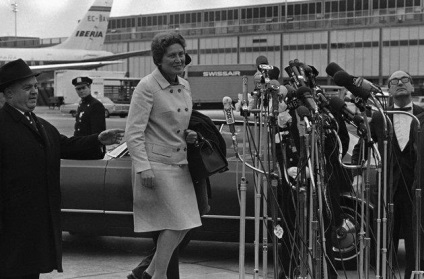 Svetlana Alliluyeva - biografie, destin, persecuție politică, emigrarea din URSS, memorialistică (soarta) Svetlana Alliluyeva - biografie, destin, persecuție politică, emigrarea din URSS, memorii,