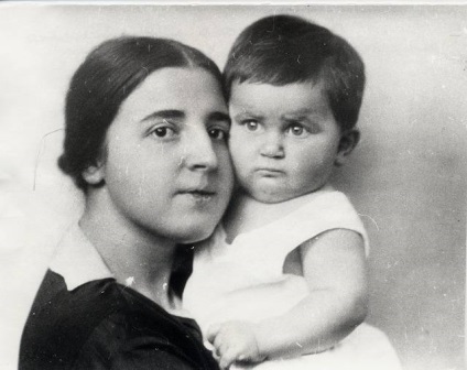 Svetlana Alliluyeva - biografie, destin, persecuție politică, emigrarea din URSS, memorii, (Svetlana Alliluyeva lucrări) Svetlana Alliluyeva - biografie, destin, persecuție politică, emigrarea din URSS, memorii,
